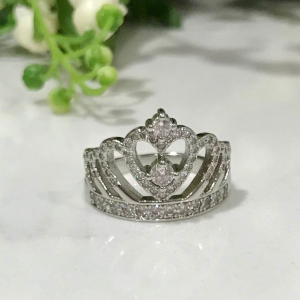 Sterling Silver Teardrop Amethyst and Diamond Crown Ring
